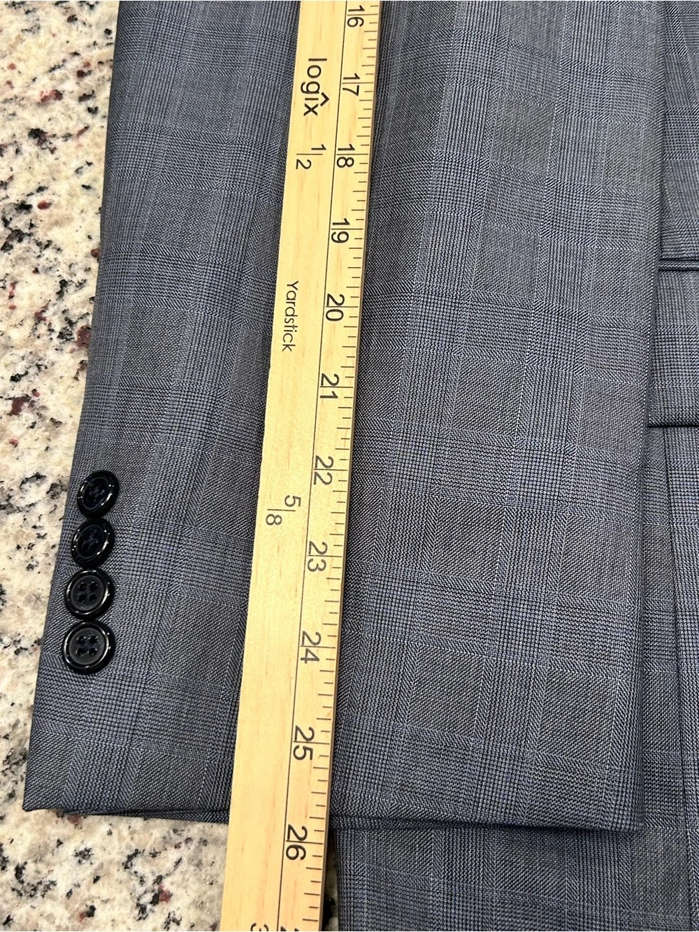Jos. A. Bank Signature Collection Men's Gray Plaid Two-Piece Suit 48R Wool Silk